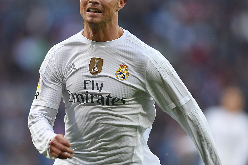 申花客战津门虎：双方均四外援出战，李可首发，阿代米替补（申花客场挑战津门虎：两队同派四外援，李可先发，阿代米列替补）